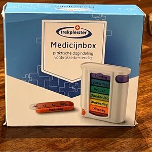 Trekpleister Medicine Organizer Box